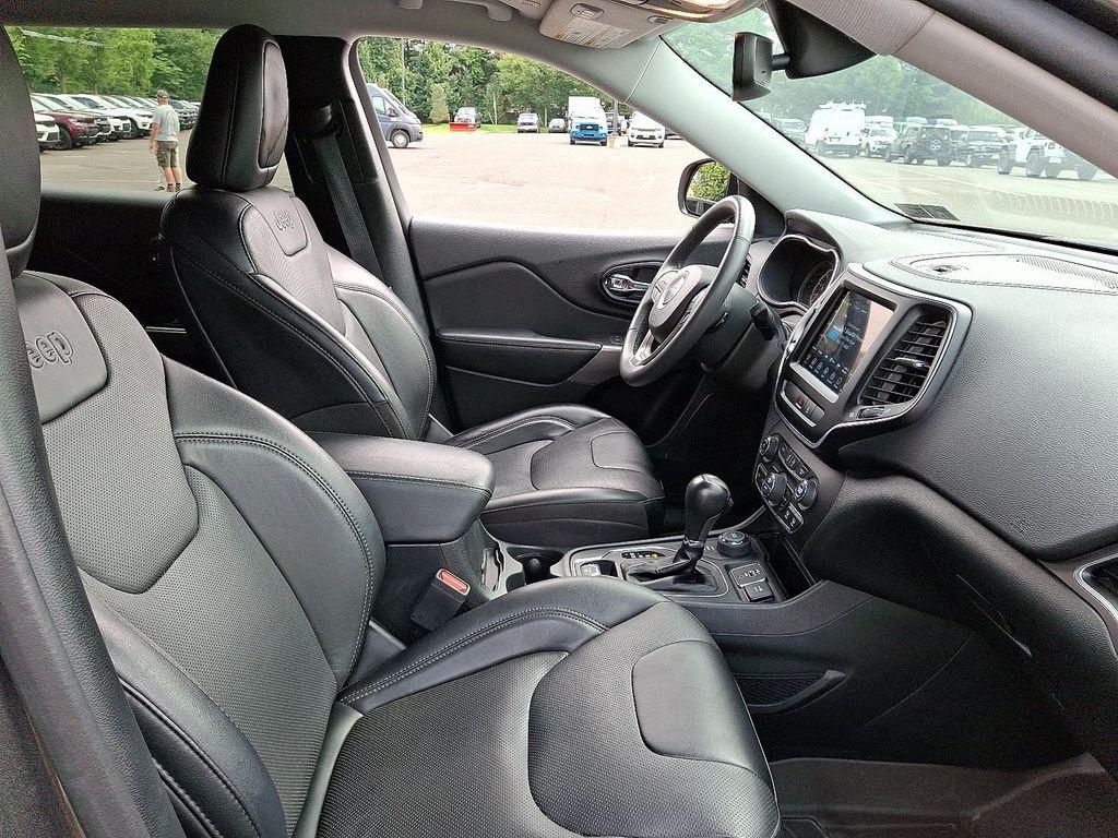 used 2022 Jeep Cherokee car, priced at $25,598