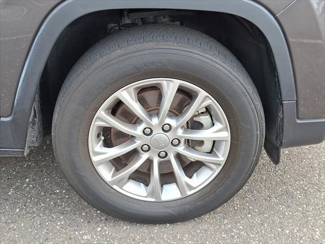 used 2022 Jeep Cherokee car, priced at $27,598