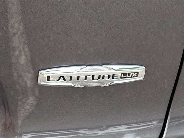 used 2022 Jeep Cherokee car, priced at $27,598