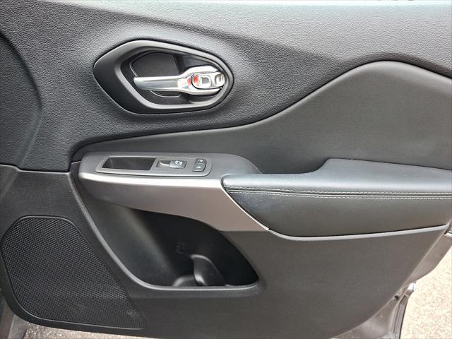 used 2022 Jeep Cherokee car, priced at $27,598