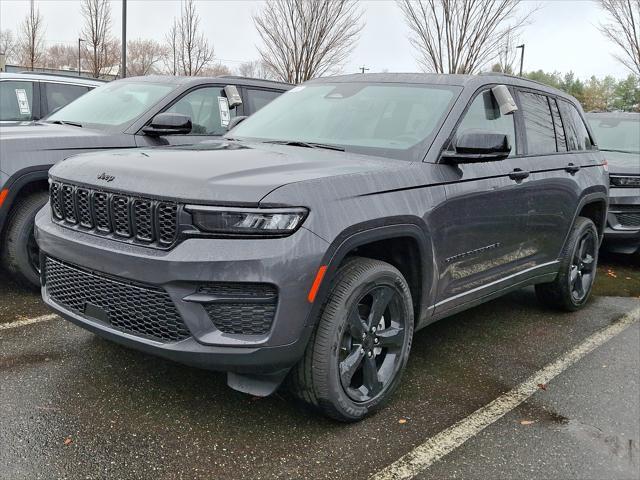 new 2025 Jeep Grand Cherokee car, priced at $45,274