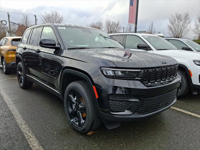 new 2025 Jeep Grand Cherokee car, priced at $45,274