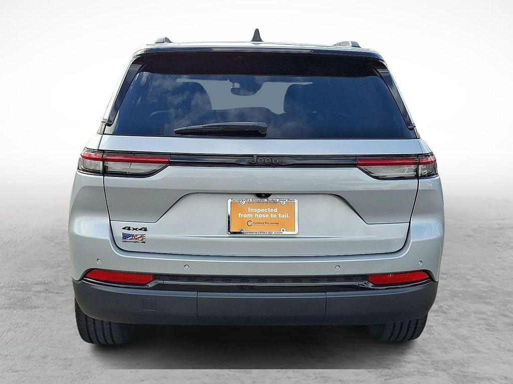 used 2022 Jeep Grand Cherokee car, priced at $36,598