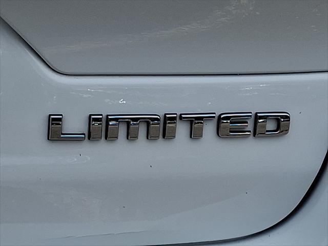used 2023 Jeep Grand Cherokee car, priced at $37,598