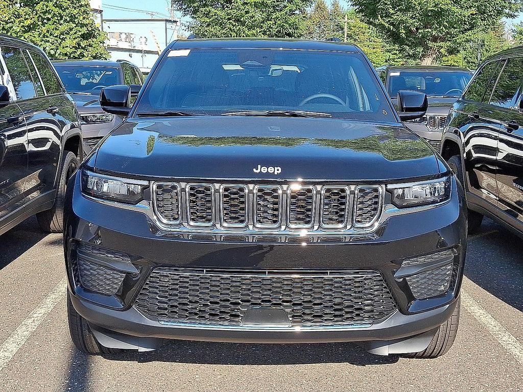 new 2025 Jeep Grand Cherokee car, priced at $41,519