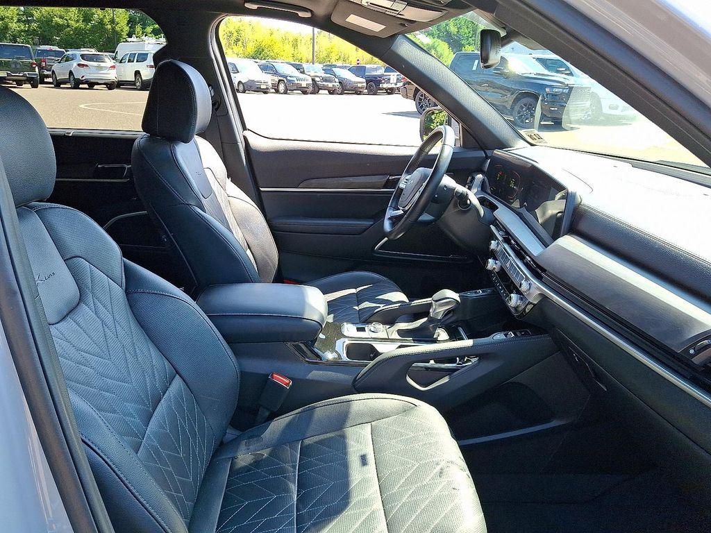 used 2024 Kia Telluride car, priced at $42,095