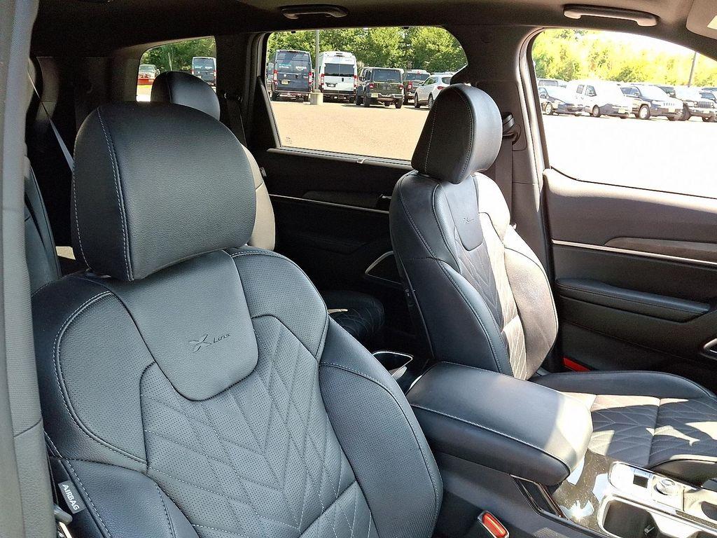 used 2024 Kia Telluride car, priced at $42,095