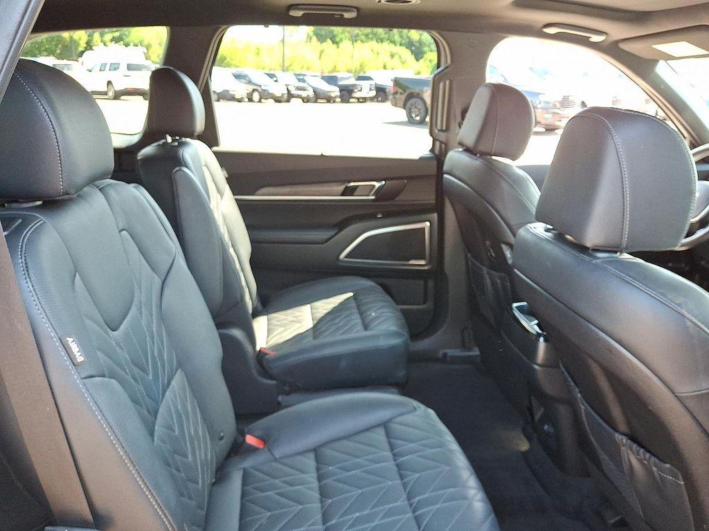 used 2024 Kia Telluride car, priced at $42,095