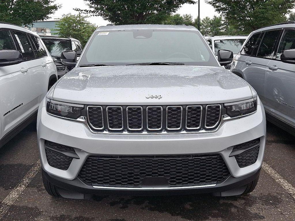 new 2025 Jeep Grand Cherokee car, priced at $39,519