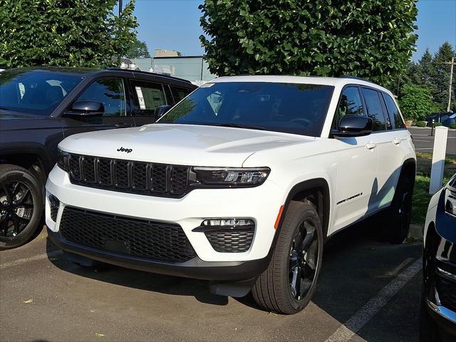 new 2025 Jeep Grand Cherokee car, priced at $48,961