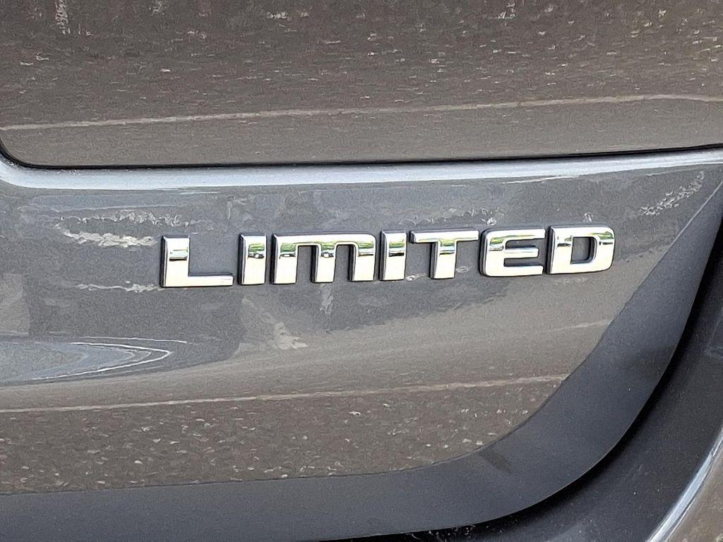 used 2023 Jeep Grand Cherokee L car, priced at $36,598