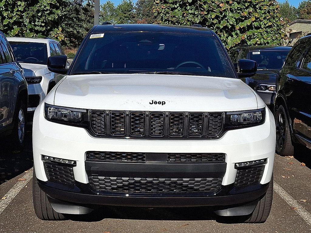 new 2025 Jeep Grand Cherokee L car, priced at $52,339