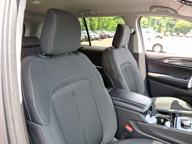used 2022 Jeep Grand Cherokee car, priced at $31,598