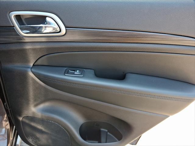 used 2021 Jeep Grand Cherokee car, priced at $29,598