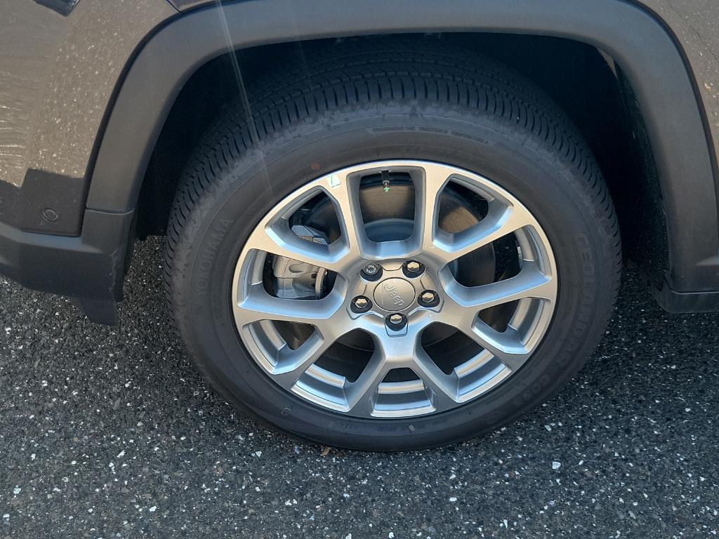 new 2024 Jeep Compass car, priced at $38,609