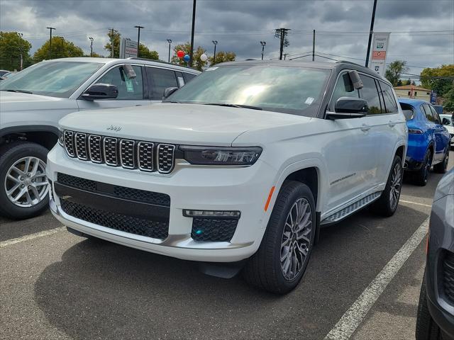 new 2024 Jeep Grand Cherokee L car, priced at $69,854