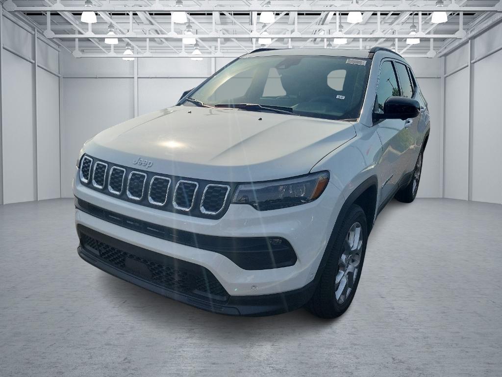 new 2024 Jeep Compass car, priced at $38,014