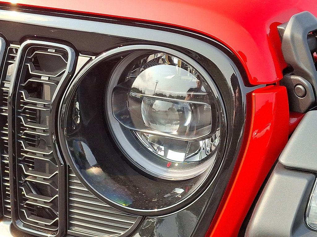new 2025 Jeep Wrangler car, priced at $52,174