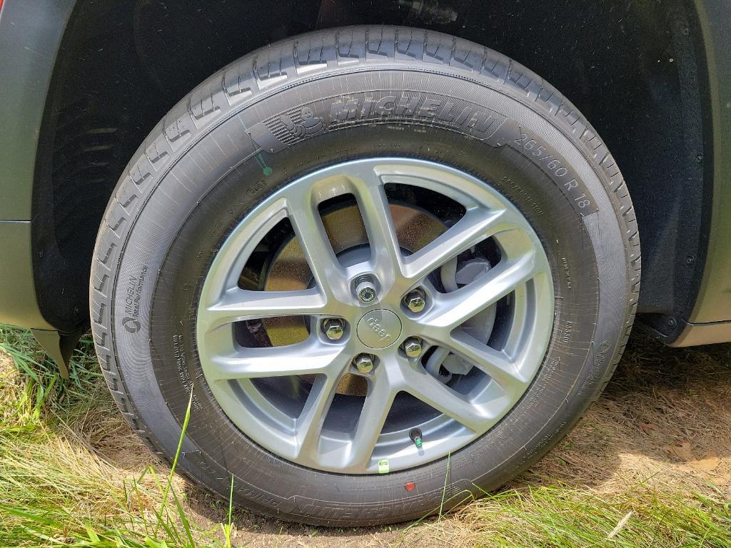 new 2024 Jeep Grand Cherokee car, priced at $41,974