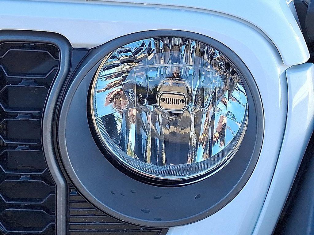 new 2026 Jeep Wrangler car, priced at $50,359