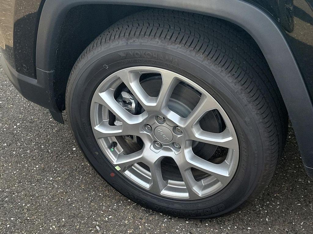 new 2024 Jeep Compass car, priced at $42,609
