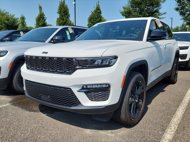 new 2024 Jeep Grand Cherokee car, priced at $50,039