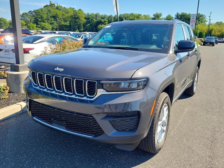 new 2024 Jeep Grand Cherokee car, priced at $42,069