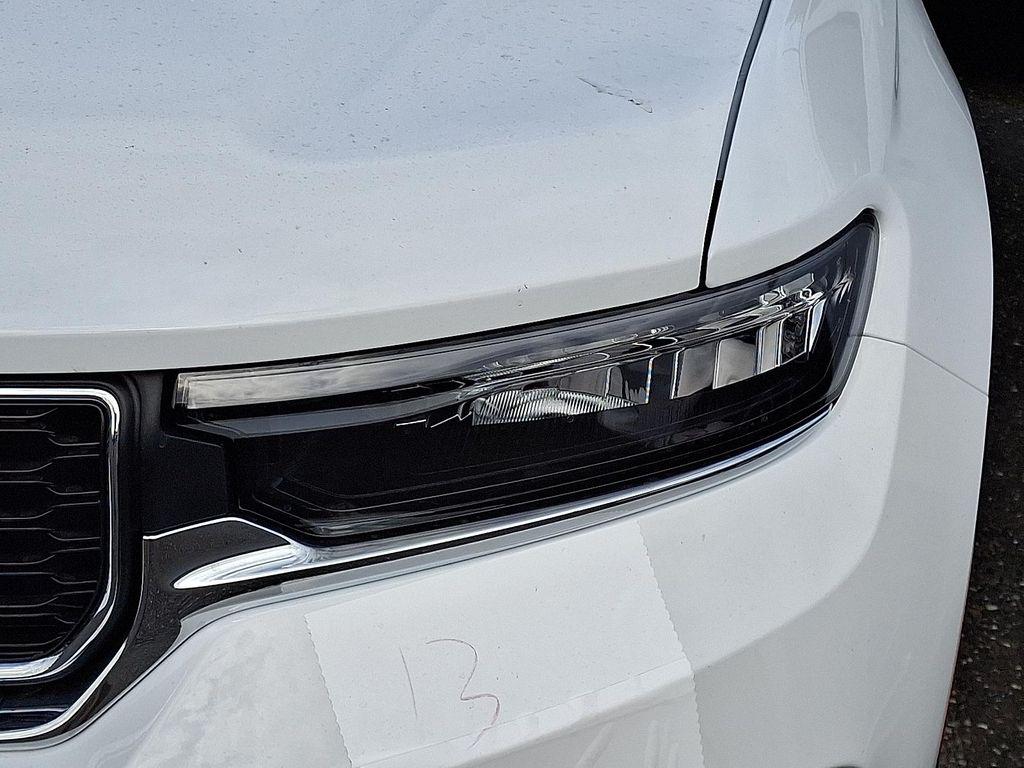 new 2025 Jeep Grand Cherokee car, priced at $40,924