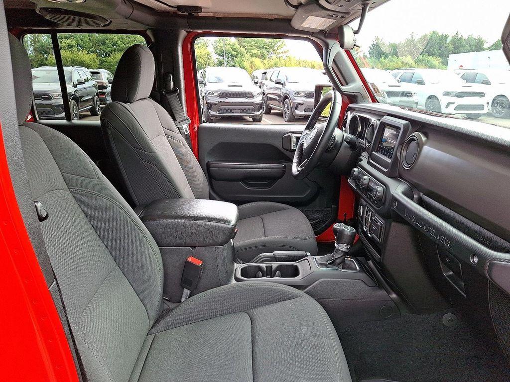 used 2021 Jeep Wrangler Unlimited car, priced at $31,598