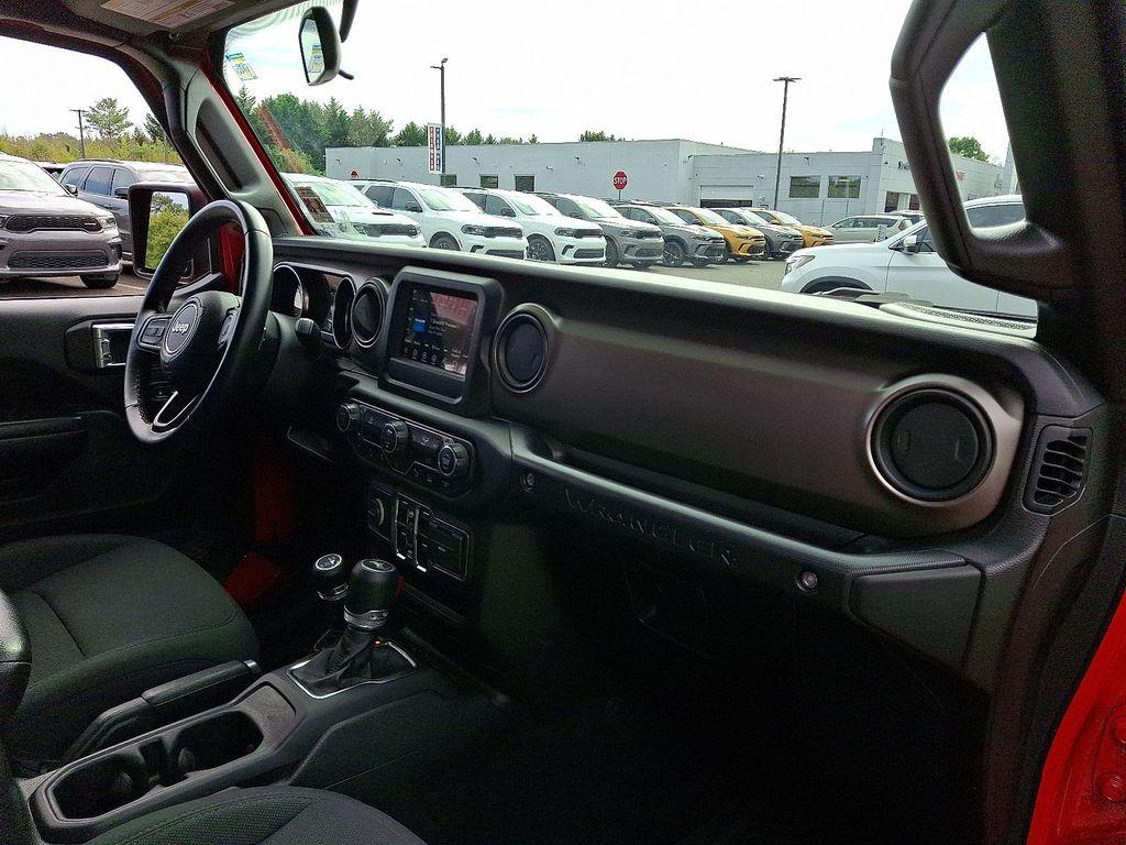 used 2021 Jeep Wrangler Unlimited car, priced at $31,598