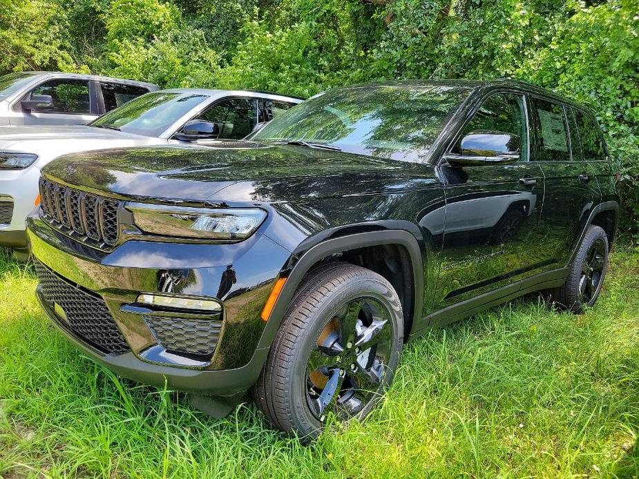 new 2024 Jeep Grand Cherokee car, priced at $50,634