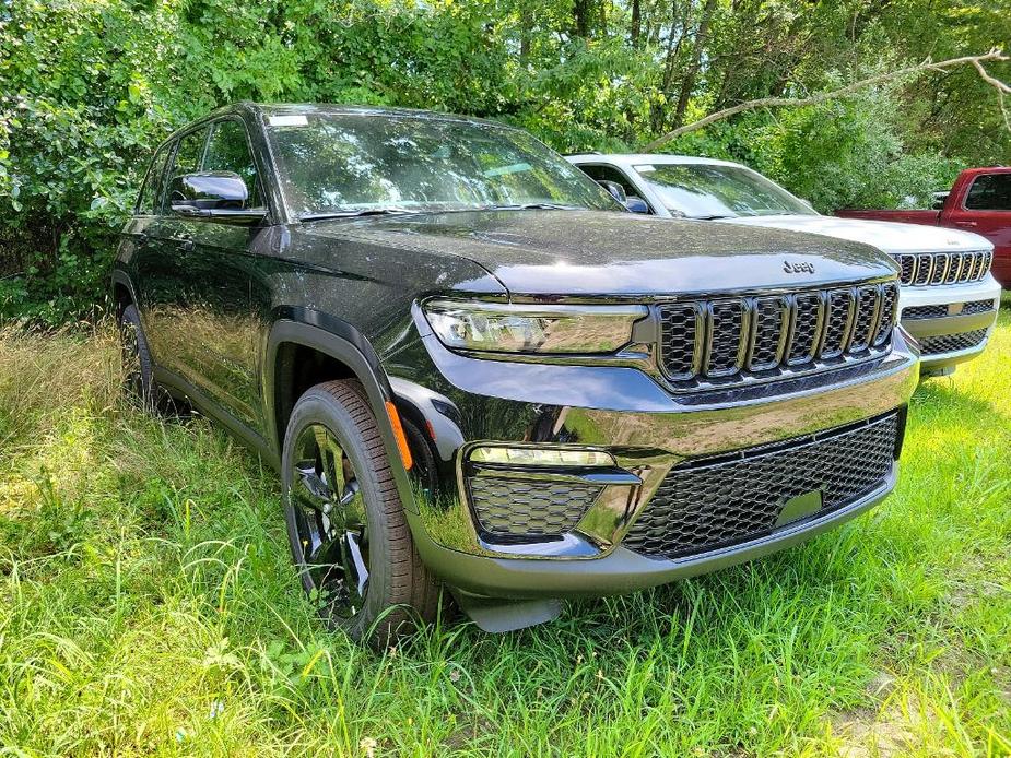 new 2024 Jeep Grand Cherokee car, priced at $50,634