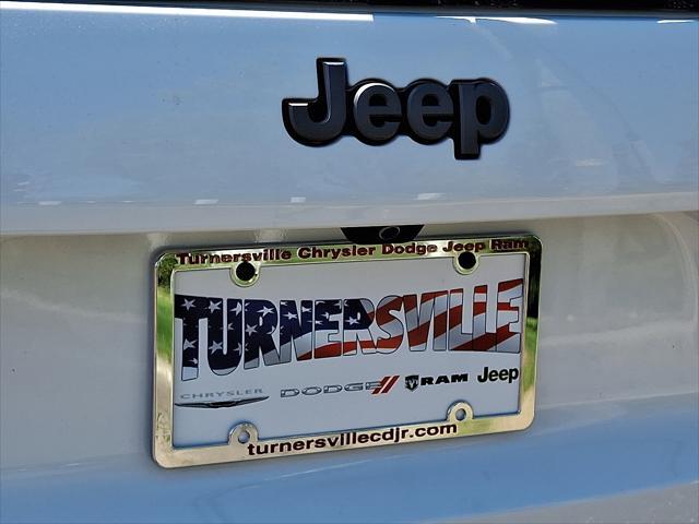 used 2022 Jeep Cherokee car, priced at $27,598