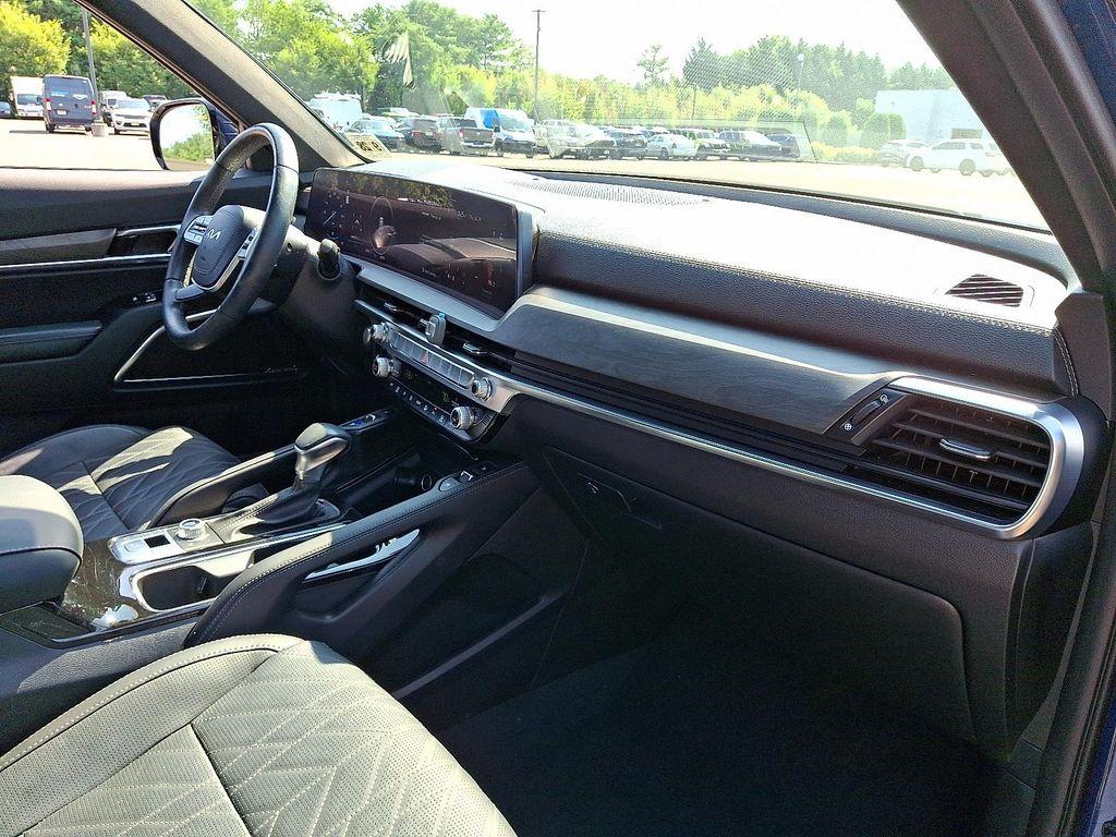 used 2024 Kia Telluride car, priced at $44,590
