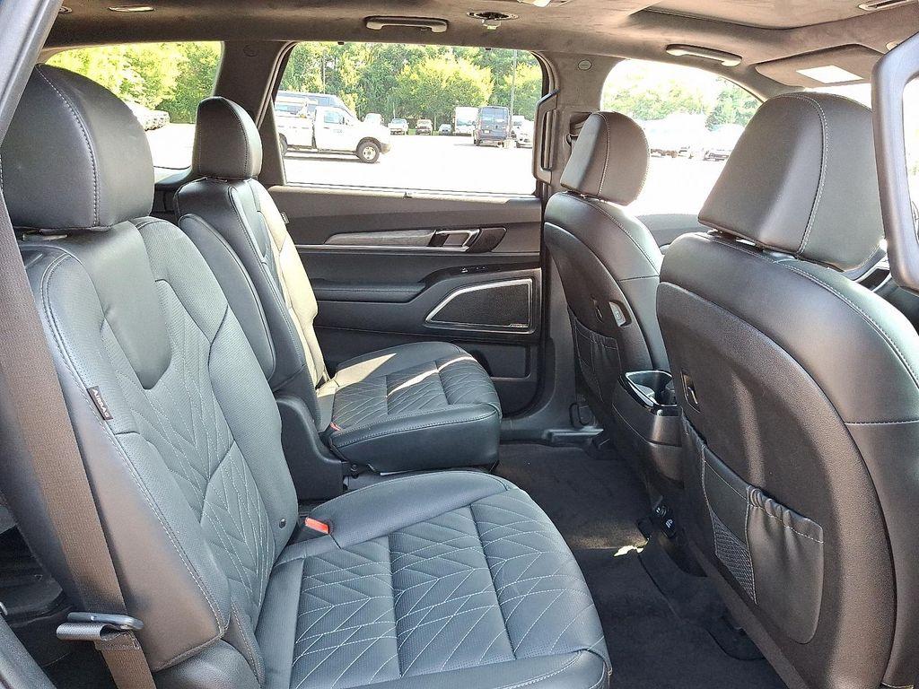 used 2024 Kia Telluride car, priced at $44,590