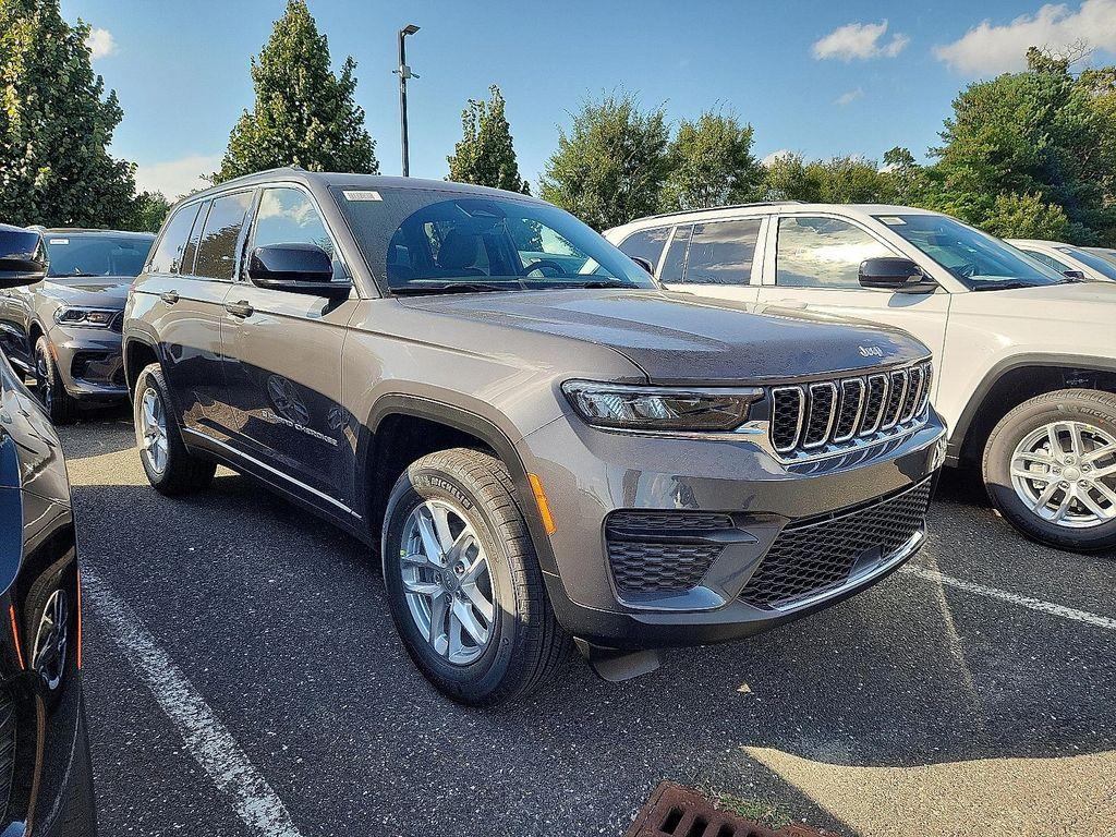 new 2025 Jeep Grand Cherokee car, priced at $41,519