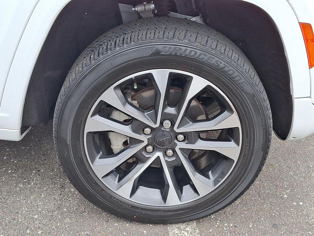 used 2023 Jeep Grand Cherokee car, priced at $40,598