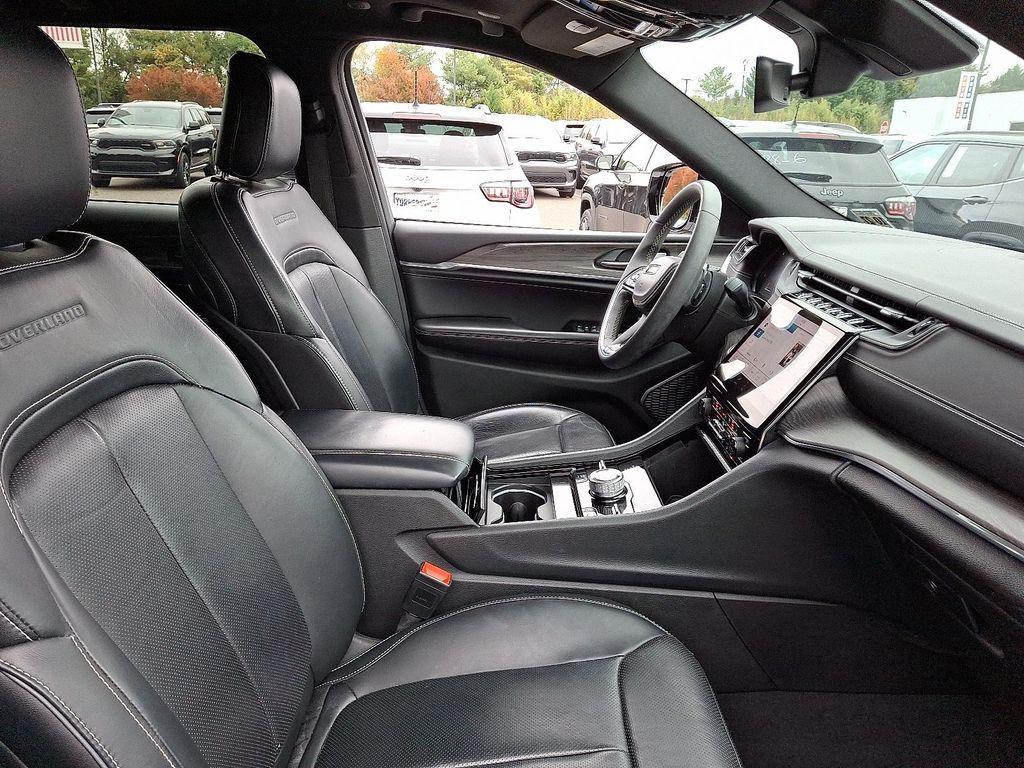 used 2023 Jeep Grand Cherokee car, priced at $40,598