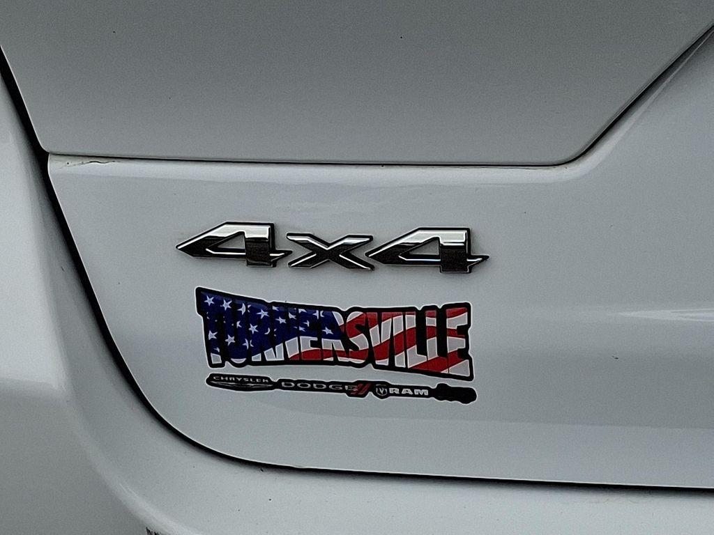 used 2023 Jeep Grand Cherokee car, priced at $40,598