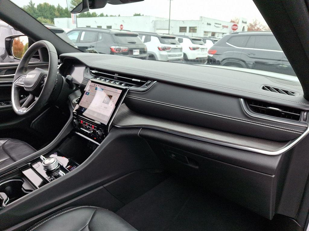 used 2023 Jeep Grand Cherokee car, priced at $40,598