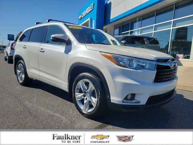 used 2015 Toyota Highlander car, priced at $20,186