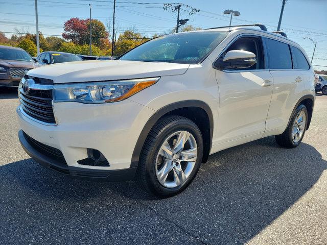 used 2015 Toyota Highlander car, priced at $20,186