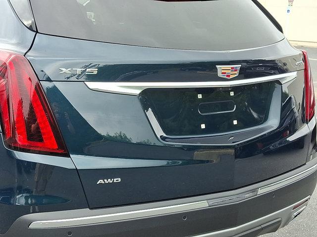 new 2025 Cadillac XT5 car, priced at $59,665