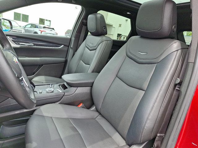 used 2022 Cadillac XT5 car, priced at $32,188