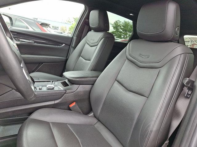 used 2022 Cadillac XT5 car, priced at $36,247