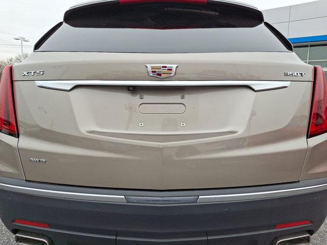 used 2022 Cadillac XT5 car, priced at $29,403