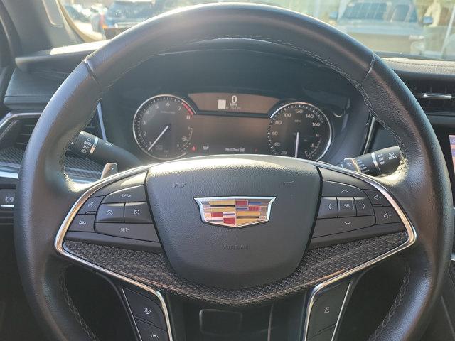 used 2021 Cadillac XT5 car, priced at $32,363