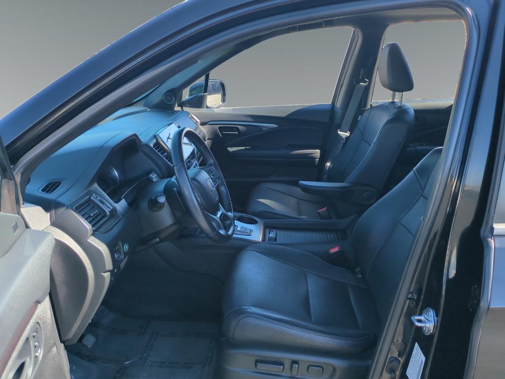 used 2022 Honda Passport car, priced at $33,500