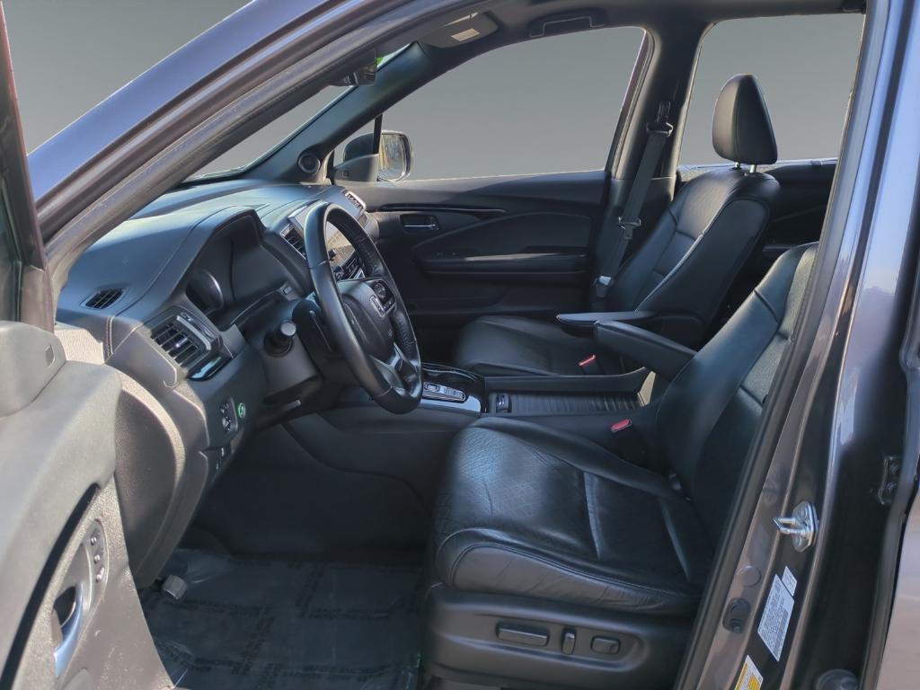 used 2021 Honda Passport car, priced at $27,900
