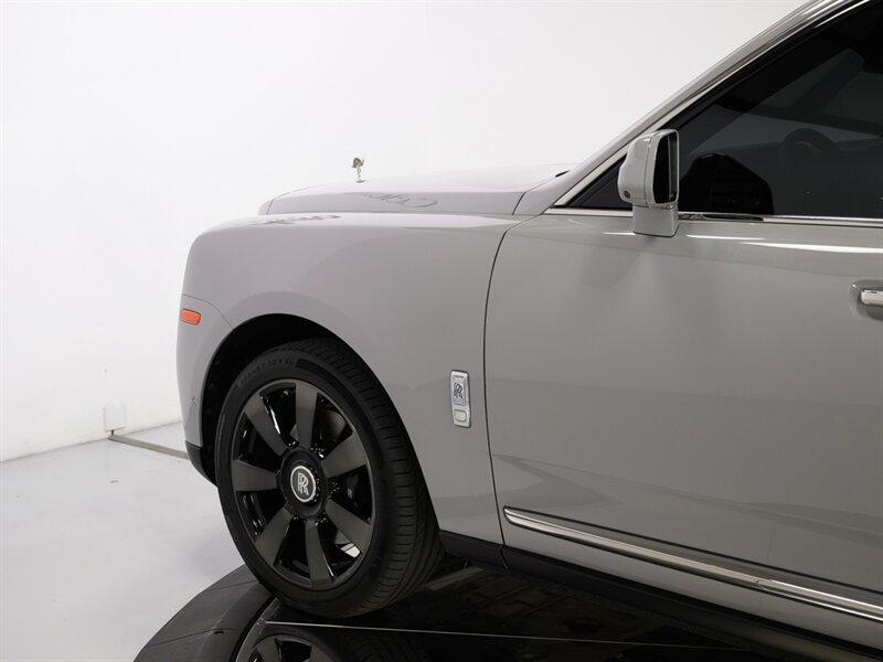 used 2021 Rolls-Royce Cullinan car, priced at $257,500